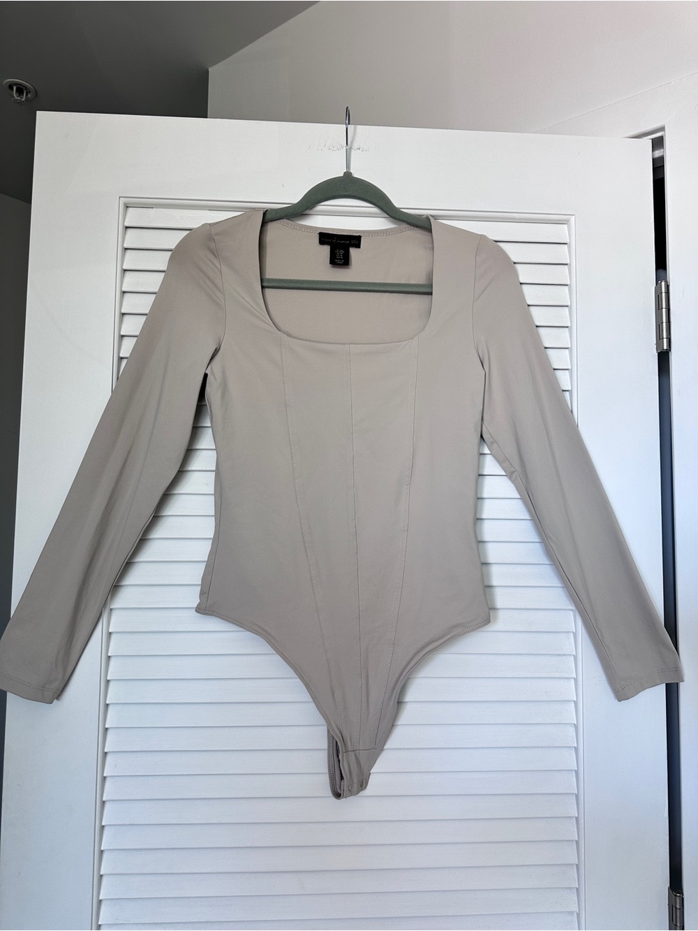 House of Harlow 1960 Taupe Beige Square Neck Long Sleeve Bodysuit Women’s Size M